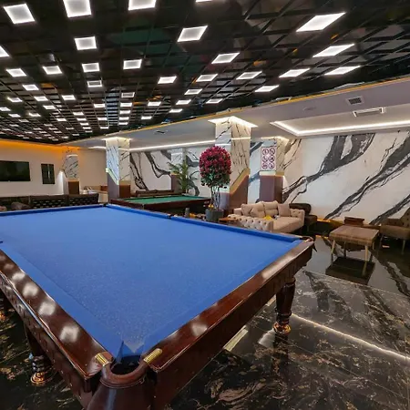 Yekta Mall Trade Center 阿拉尼亚