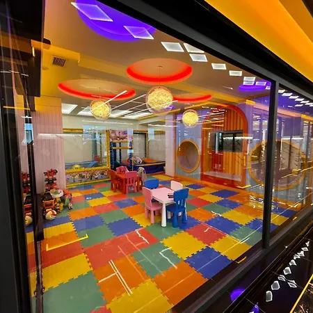 Yekta Mall Trade Center 阿拉尼亚